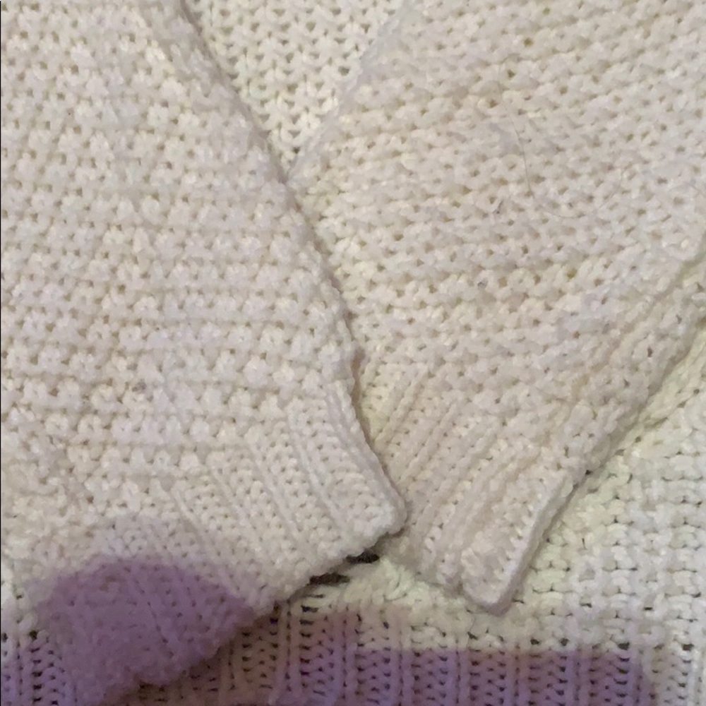 Sweater - Picture 4 of 5